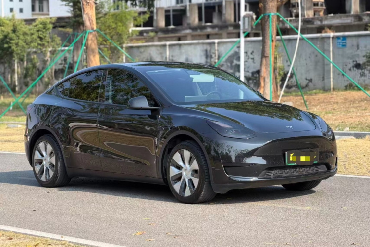 特斯拉 Model Y 2022款 改款 后轮驱动版车身外观6002