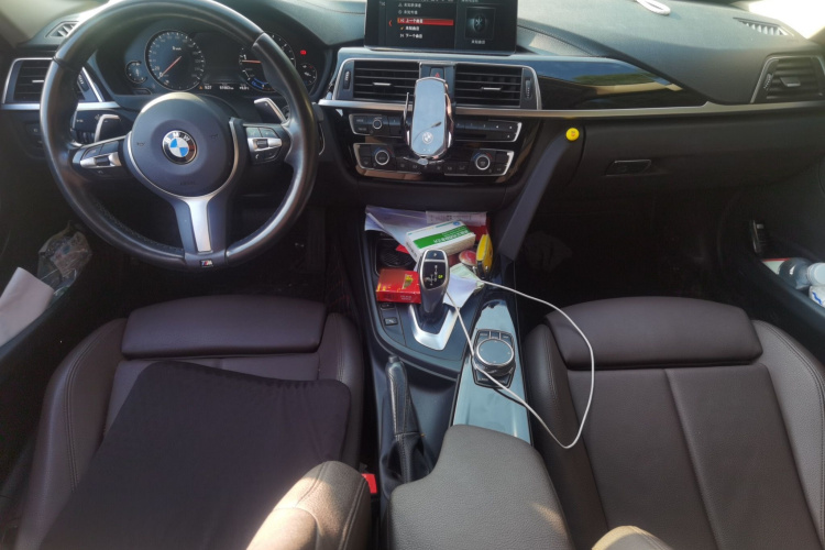 宝马3系 2018款 320Li 领先型M运动套装中控内饰12