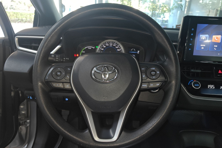 丰田 雷凌 2022款 双擎 1.8H E-CVT领先版局部细节13