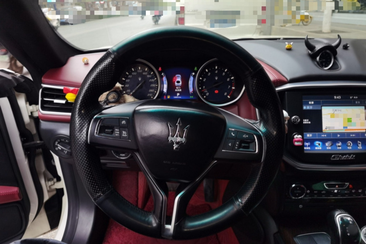 玛莎拉蒂 Ghibli 2014款 3.0T 标准版中控内饰13