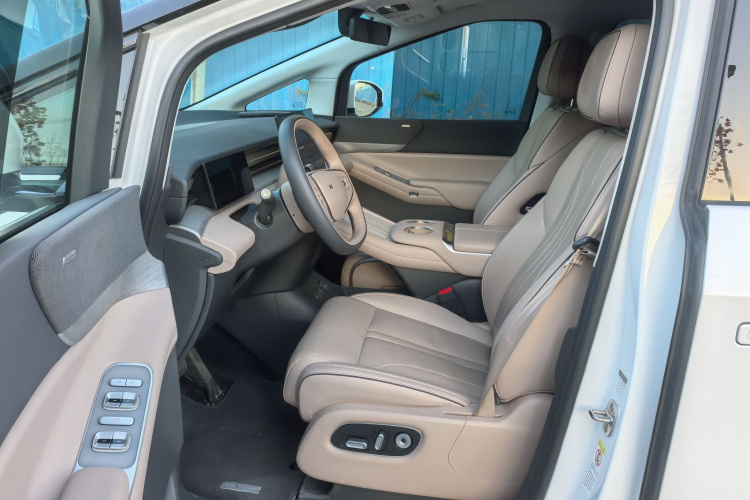 小鹏X9 2025款 740超长续航 Max中控内饰7002