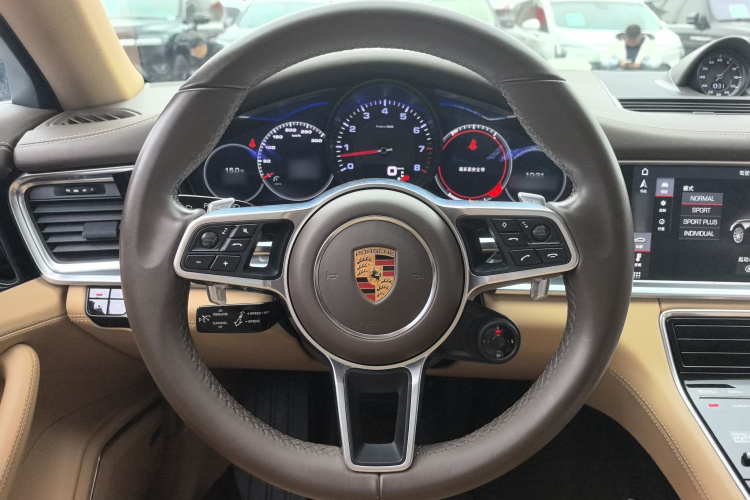 保时捷 2017款 Panamera 行政加长版 3.0T中控内饰7002
