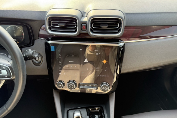 领克02 2019款 高能版 2.0T 自动两驱耀Pro版 国VI中控内饰7007