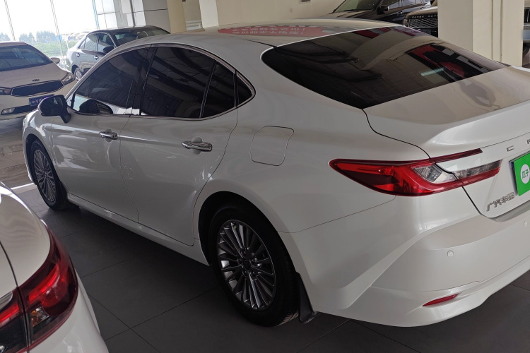 丰田 凯美瑞 2024款 2.0GVP 豪华版车身外观6003