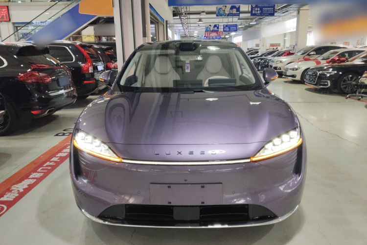 鸿蒙智行 智界R7 2024款 纯电 736km UItra车身外观2