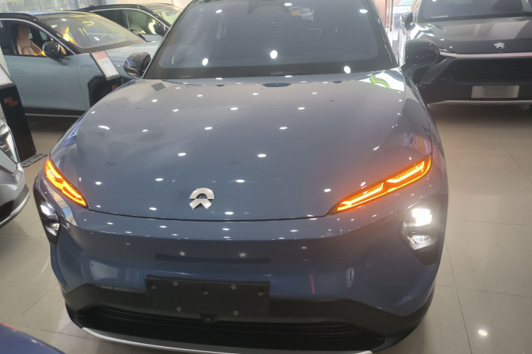 蔚来ES7 2022款 75kWh车身外观2