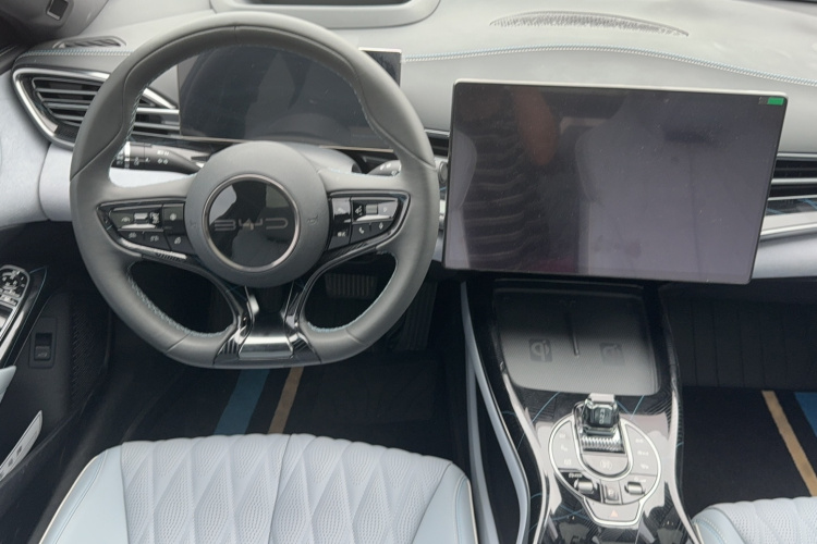 比亚迪 海豹 2022款 700km 长续航后驱版中控内饰7007
