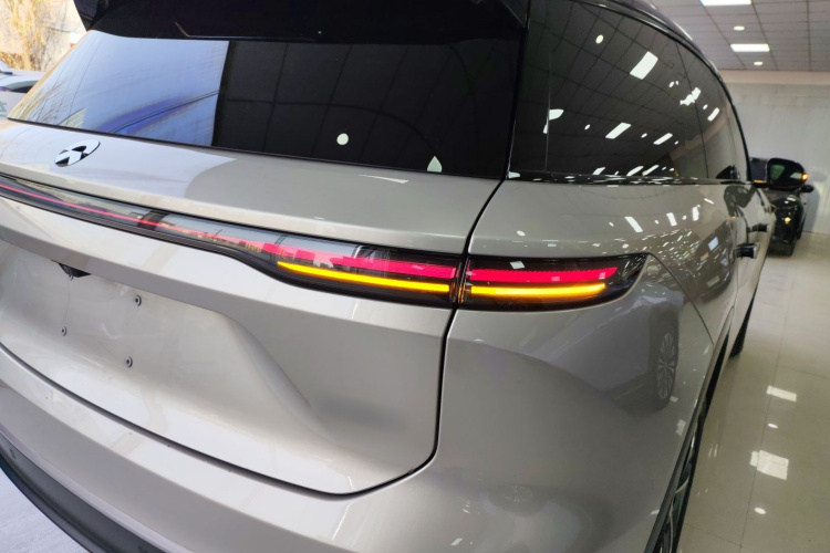 蔚来ES8 2023款 75kWh车身外观6006