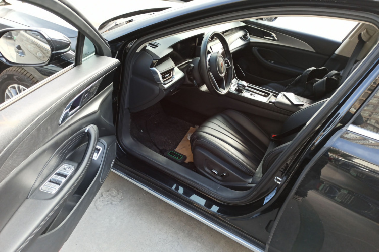 红旗H5 2023款 1.5T DCT智联旗韵版中控内饰20