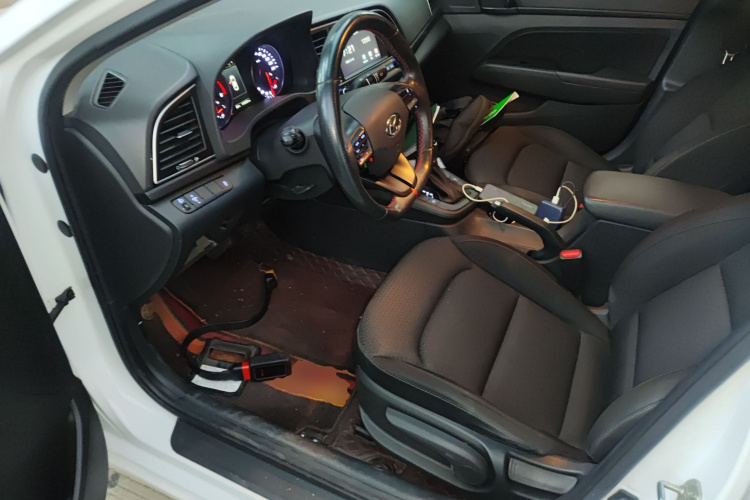 现代 领动 2018款 1.4T 双离合炫动·活力型中控内饰19