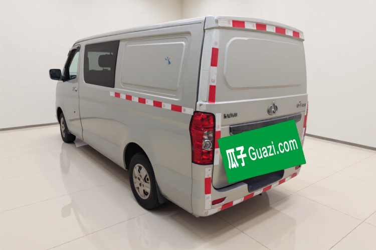 长安凯程 长安睿行M80 2014款 1.5L基本型（四座）4G15S车身外观5