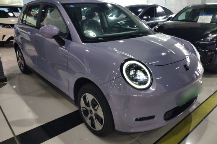 江淮钇为 钇为3 2024款 挚爱版 330km Lite车身外观3