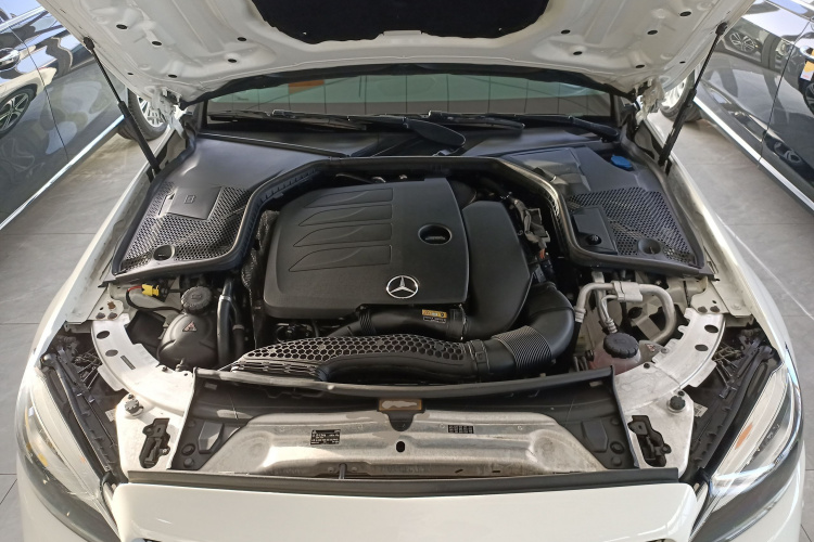 奔驰C级 2019款 C 260 L 运动版局部细节24