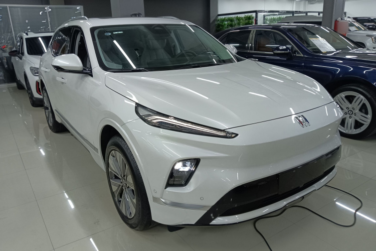 别克E5 2025款 620KM尊享版车身外观3