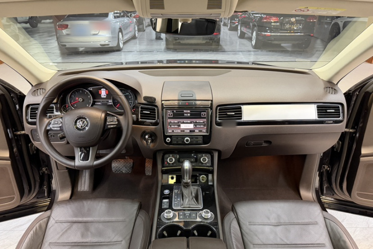 大众 途锐 2017款 3.0TSI 拓界版中控内饰7002