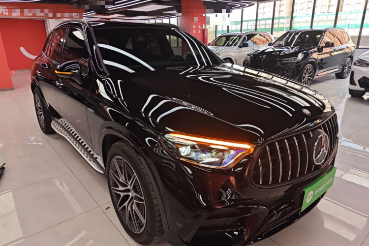 奔驰GLC AMG 2024款 AMG GLC 43 4MATIC车身外观3