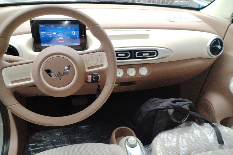 五菱汽车 宏光MINIEV 2025款 四门版 臻享款中控内饰12