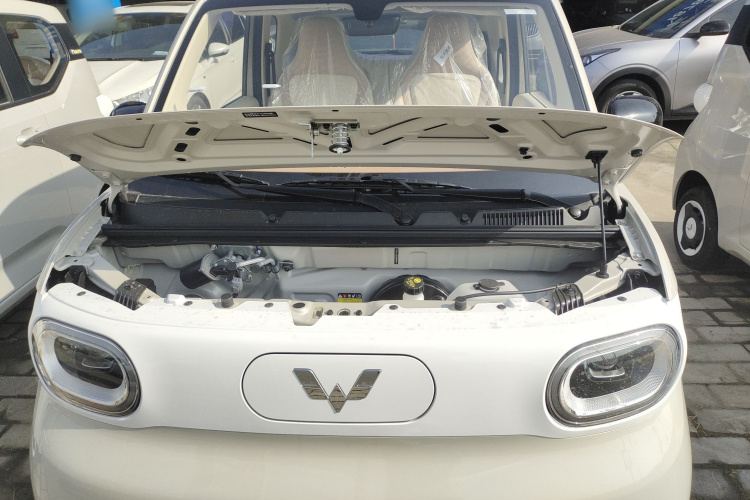 五菱汽车 宏光MINIEV 2024款 第三代 215km 青春版机舱底盘24