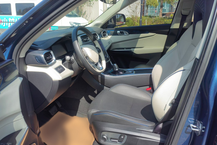 领克01 2019款 2.0T 两驱耀Pro版 国VI中控内饰7007