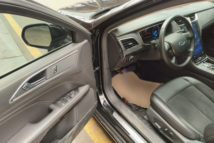 福特 金牛座 2019款 EcoBoost 245 悦享版中控内饰7003