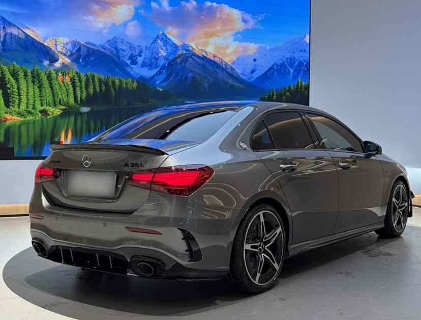 奔驰A级AMG 2024款 改款 AMG A 35 L 4MATIC(4)