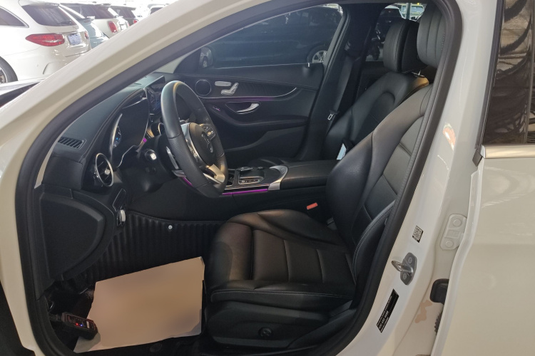 奔驰C级 2020款 改款 C 260 L 运动版局部细节19