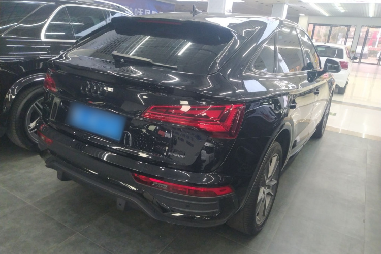 奥迪Q5L Sportback 2022款 改款 45 TFSI 豪华型车身外观6005