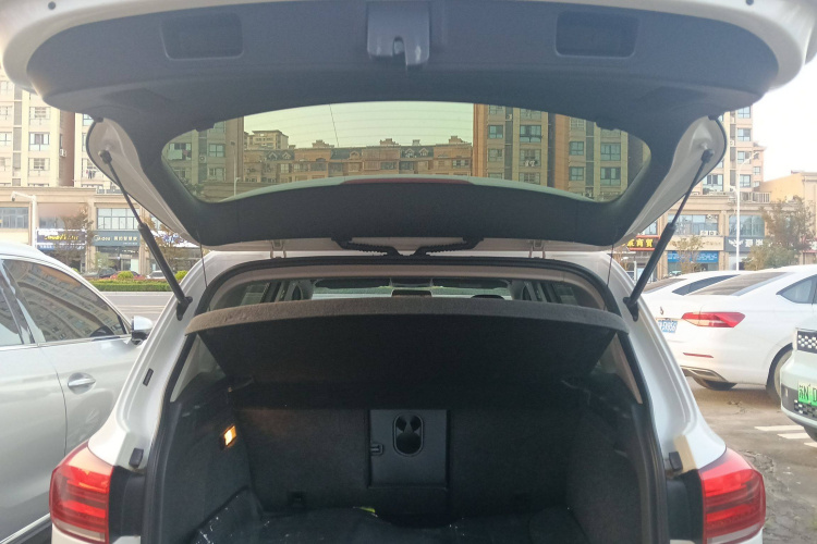 大众 途观 2016款 280TSI 自动两驱丝绸之路风尚版中控内饰23