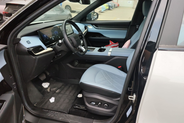 奇瑞新能源 奇瑞舒享家 2023款 512km Pro局部细节19