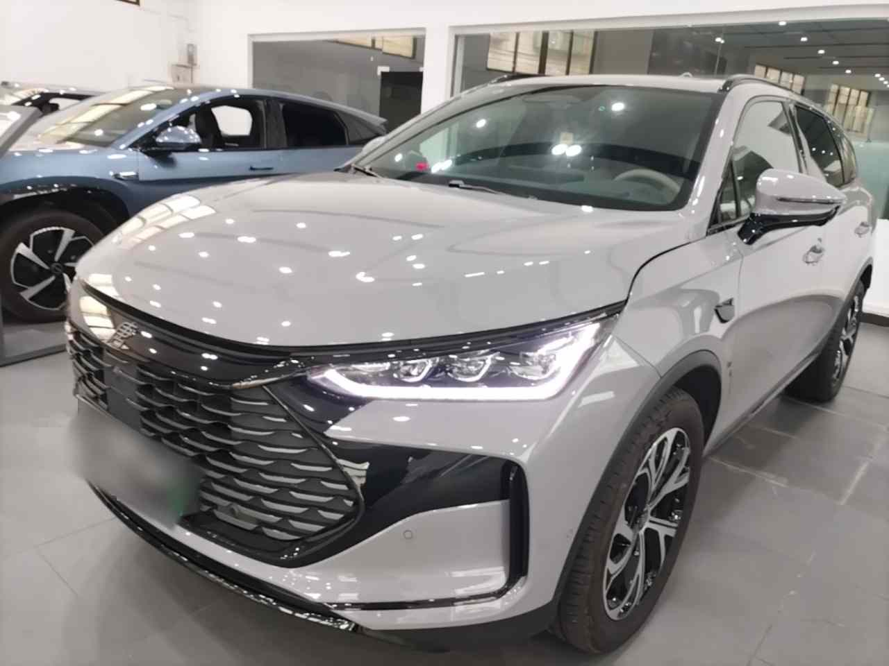 比亚迪 唐新能源 2025款 智驾版 DM-i 115KM 旗舰型(2)