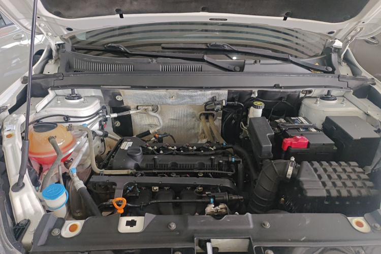 奇瑞 瑞虎5x 2019款 HERO 1.5L CVT豪华版机舱底盘24