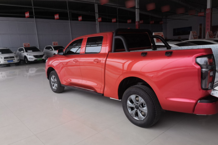 长城 炮 2023款 2.0T商用版自动柴油两驱精英型长箱GW4D20M车身外观6003