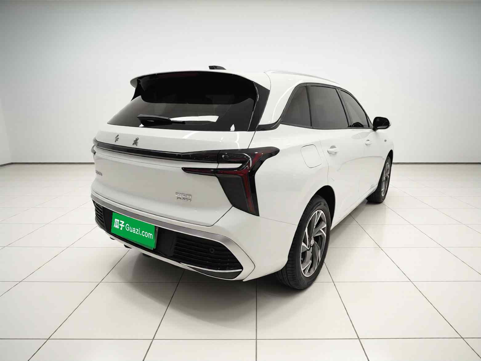 红旗HS3 PHEV 2025款 117km 劲为版(4)