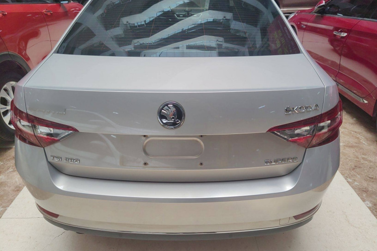 斯柯达 速派 2016款 TSI280 DSG创行版车身外观6004