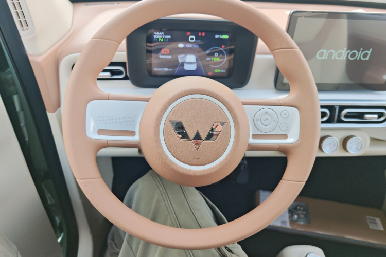 五菱汽车 宏光MINIEV 2024款 第三代 215km 青春版中控内饰13