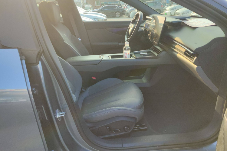 领克07 2024款 EM-P 126长续航 Ultra局部细节41