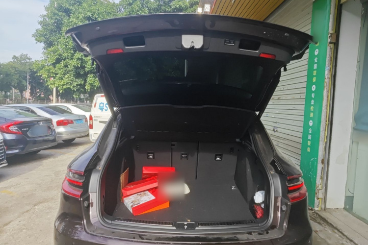 保时捷 2014款 Macan S 3.0T机舱底盘23