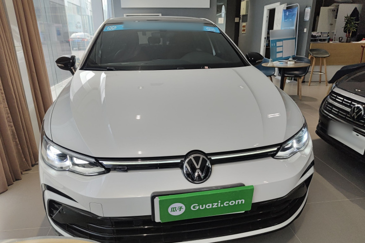 大众 高尔夫 2023款 改款 280TSI DSG R-Line Lite车身外观2