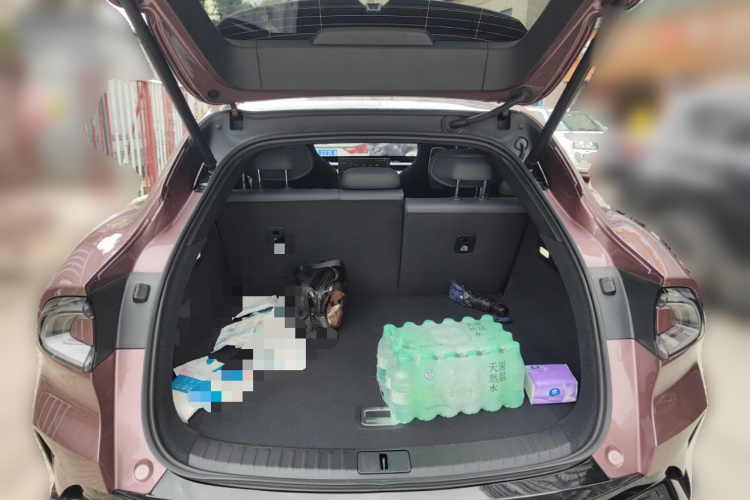 小米汽车 小米YU7 2025款 超长续航后驱版中控内饰23