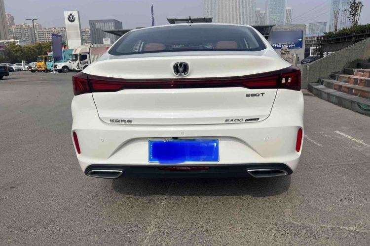 长安 逸动 2023款 畅享版 PLUS 蓝鲸NE 1.4T GDI DCT尊贵版车身外观6004