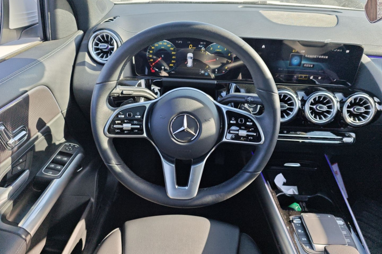 奔驰GLA 2023款 GLA 220局部细节13