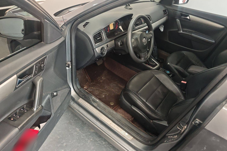 大众 朗逸 2013款 改款 1.4TSI DSG舒适版中控内饰20