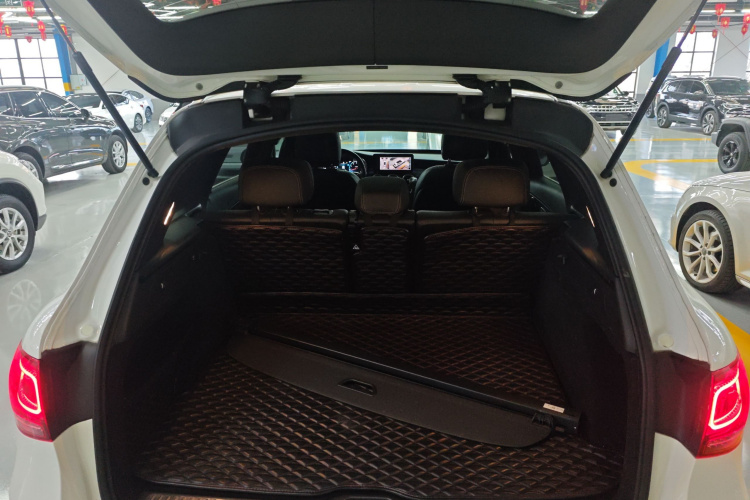 奔驰GLC 2020款 GLC 260 L 4MATIC 豪华型局部细节23