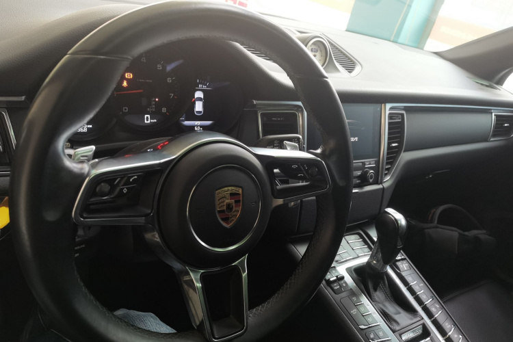保时捷 2017款  Macan 2.0T中控内饰12