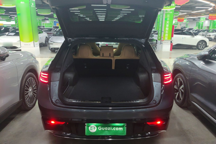 鸿蒙智行 智界R7 2024款 纯电 802km Max机舱底盘23