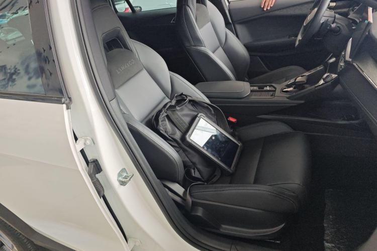 领克06 2023款 Remix 1.5T 劲Pro中控内饰41