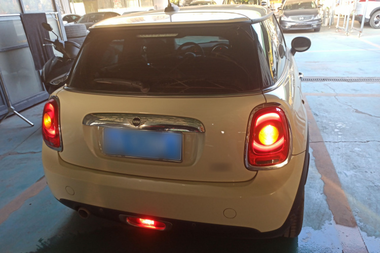 MINI 2021款 1.5T ONE PLUS车身外观6