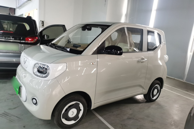 五菱汽车 宏光MINIEV 2024款 第三代 215km 青春版车身外观4