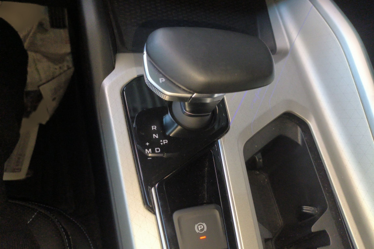 吉利汽车 星瑞 2025款 东方曜 1.5TD 昆仑版局部细节18