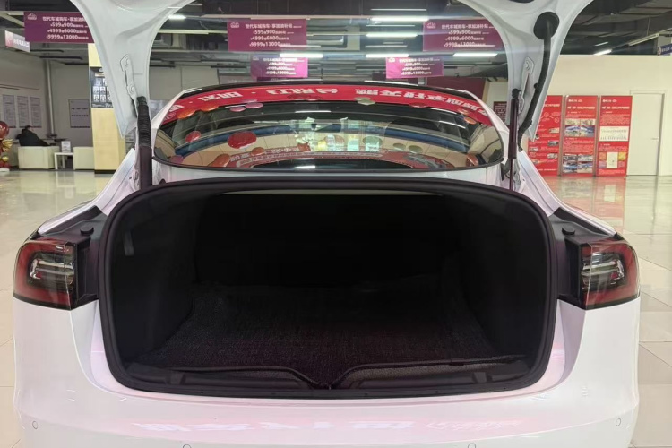 特斯拉 Model 3 2021款 标准续航后驱升级版中控内饰7006